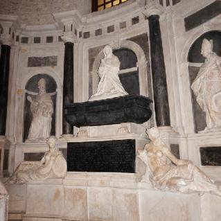 mausoleo di Bona Sforza